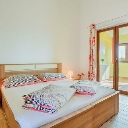 Apartment Ulika-4 By Interhome Tar-Vabriga Екстер'єр фото