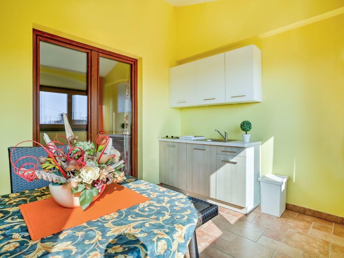 Apartment Ulika-4 By Interhome Tar-Vabriga Екстер'єр фото